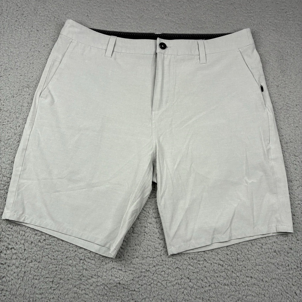 Vuori Aim Shorts Men's 34 Gray Stretch Performance 7" Inseam V368